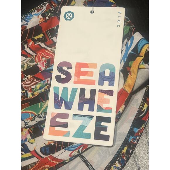 NWT - Rare Lululemon Seawheeze 2018 Speed Up Lego Rush/Black Short 2.5 - Size 6 - Picture 2 of 9